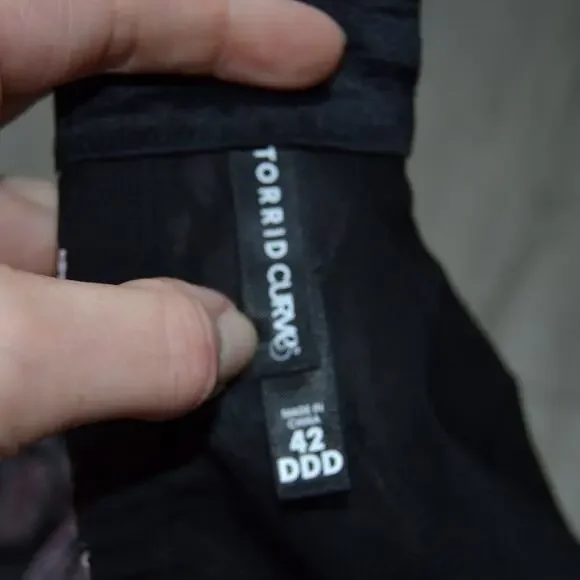 Torrid Skull Floral Lightly Lined T-Shirt Bra 42DDD - Picture 4 of 8